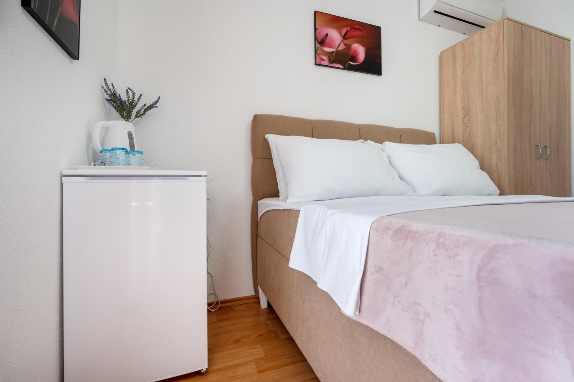 Apartments Glorija Neum Szoba fotó